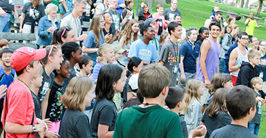 19565319128_group-youth_web